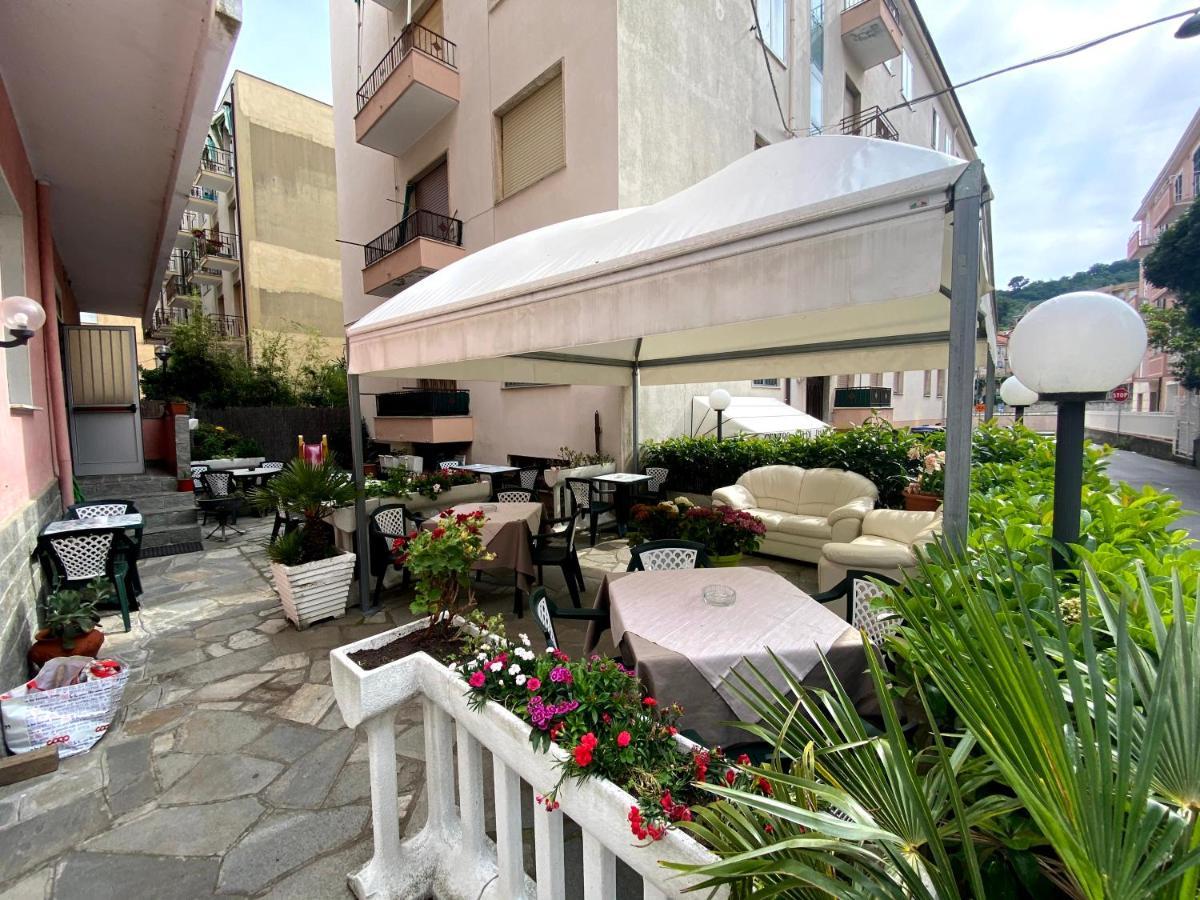 Hotel Riz Финале Лигуре Экстерьер фото